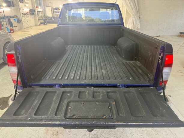 nissan-king-cab-diesel-2003-big-24