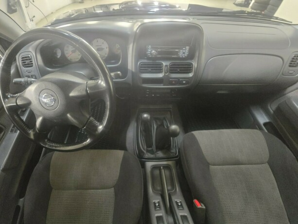 nissan-king-cab-diesel-2003-big-11
