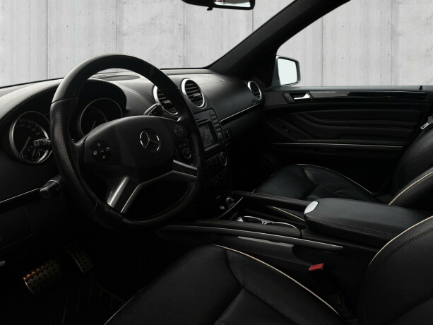 mercedes-benz-ml300-diesel-2011-big-14