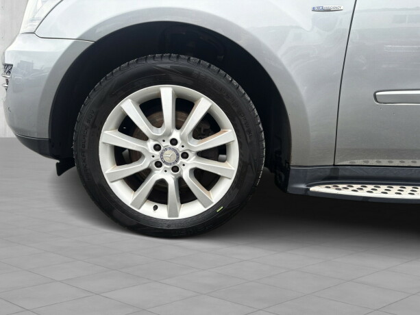 mercedes-benz-ml300-diesel-2011-big-9