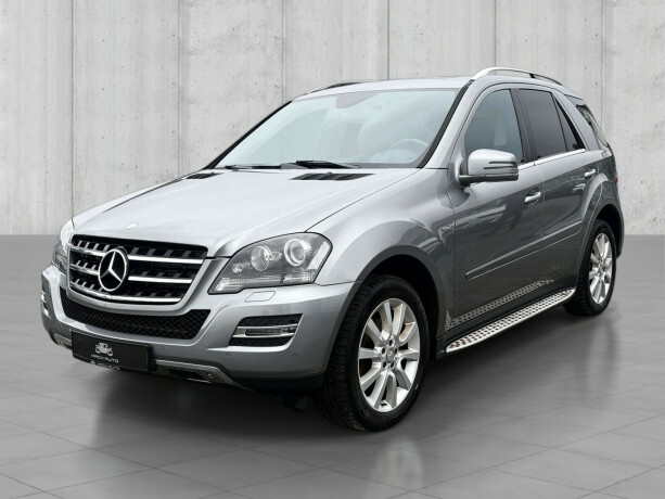 mercedes-benz-ml300-diesel-2011-big-2