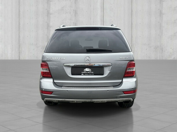 mercedes-benz-ml300-diesel-2011-big-6