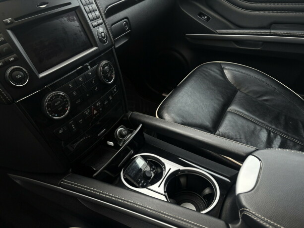 mercedes-benz-ml300-diesel-2011-big-16