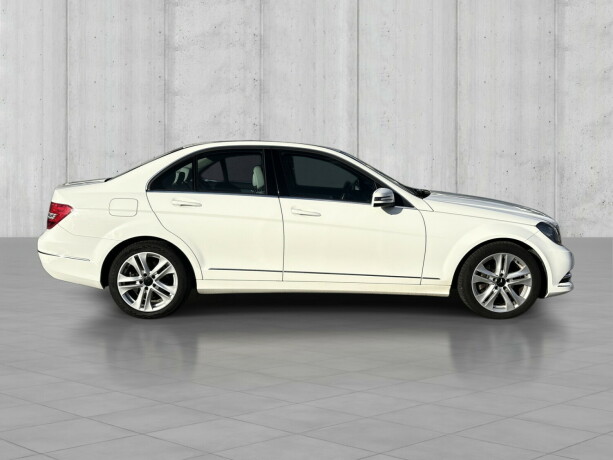 mercedes-benz-180-diesel-2013-big-4