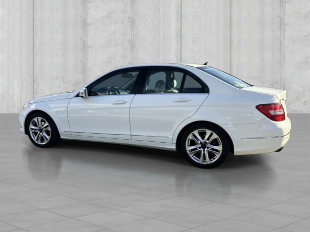 mercedes-benz-180-diesel-2013-big-8
