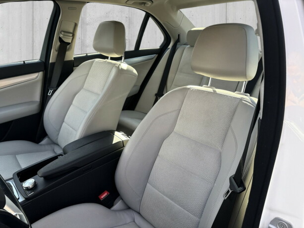 mercedes-benz-180-diesel-2013-big-11