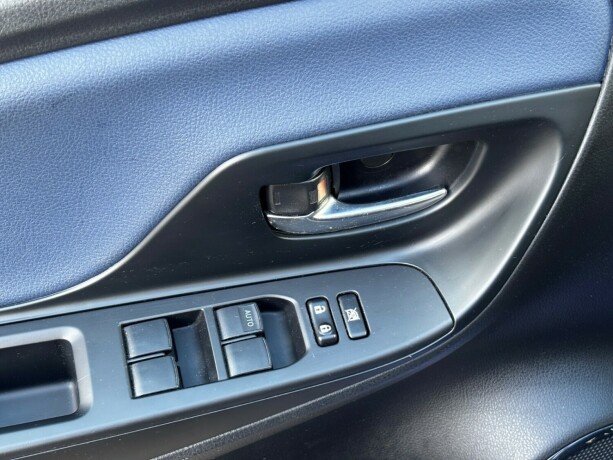 toyota-yaris-elektrisitetbensin-2017-big-13