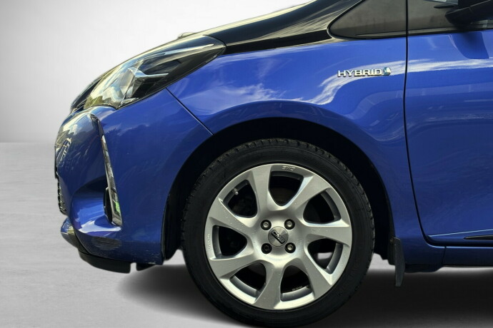 toyota-yaris-elektrisitetbensin-2017-big-6