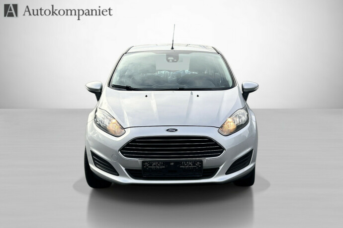 ford-fiesta-bensin-2013-big-7