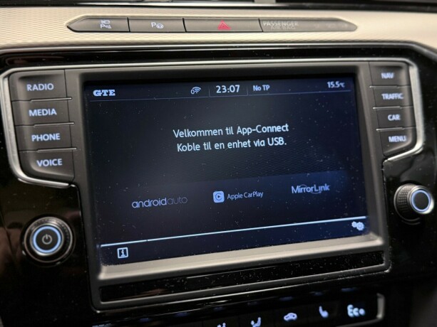 volkswagen-passat-elektrisitetbensin-2017-big-27