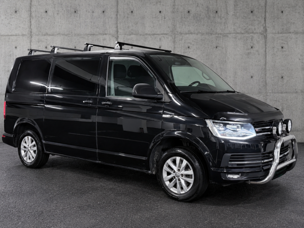 volkswagen-transporter-diesel-2018-big-9