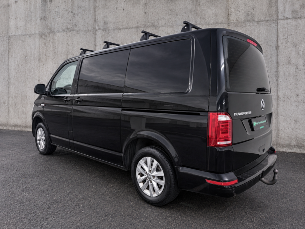 volkswagen-transporter-diesel-2018-big-5
