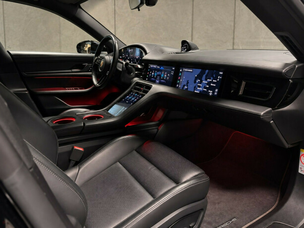 porsche-taycan-4-elektrisitet-2021-big-30