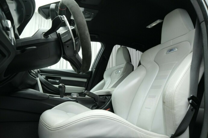 bmw-m3-bensin-2014-big-23