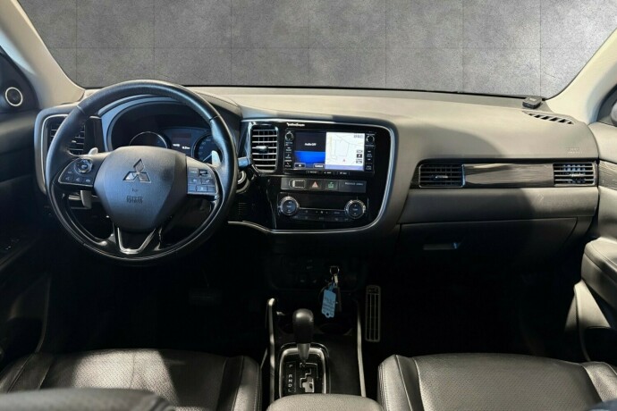 mitsubishi-outlander-diesel-2016-big-15
