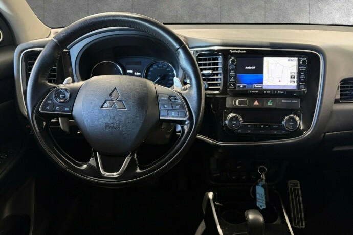 mitsubishi-outlander-diesel-2016-big-14
