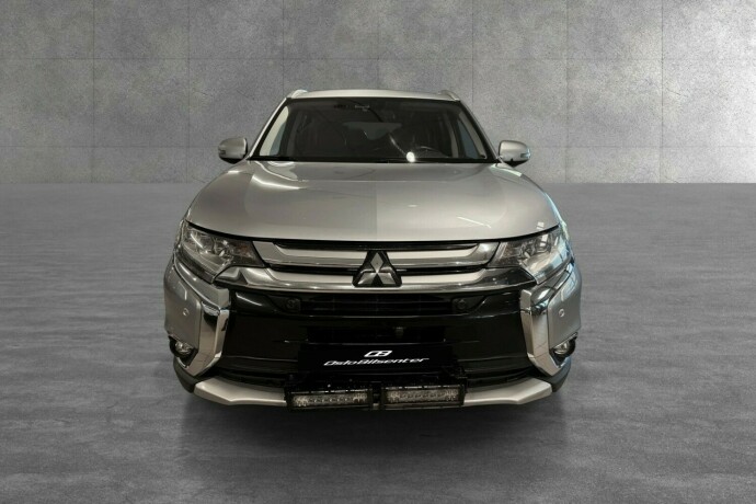 mitsubishi-outlander-diesel-2016-big-7