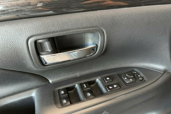 mitsubishi-outlander-diesel-2016-big-27