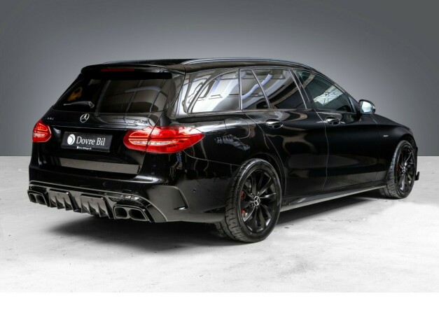 mercedes-benz-c43-bensin-2016-big-7