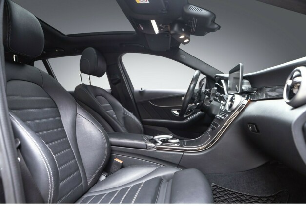 mercedes-benz-c43-bensin-2016-big-30