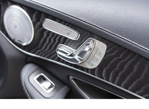 mercedes-benz-c43-bensin-2016-big-31
