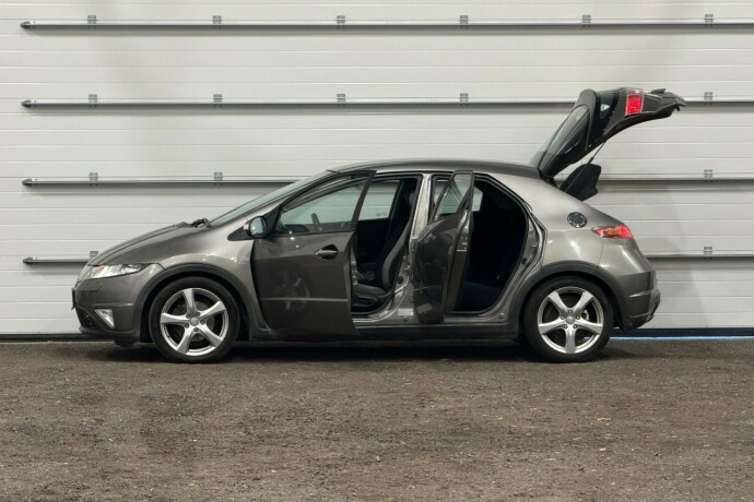 honda-civic-bensin-2007-big-5