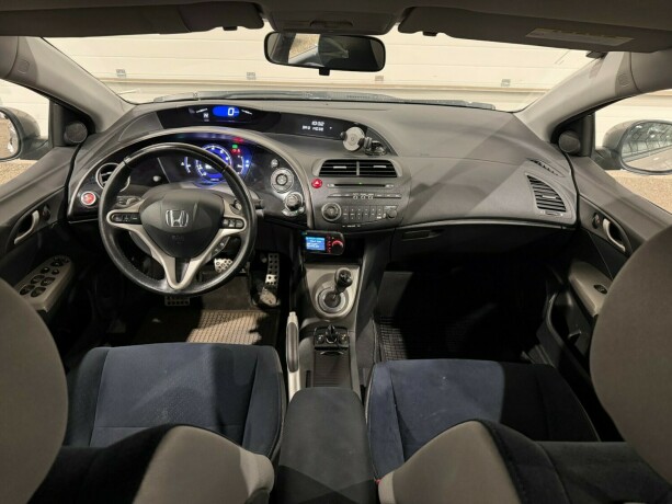 honda-civic-bensin-2007-big-14