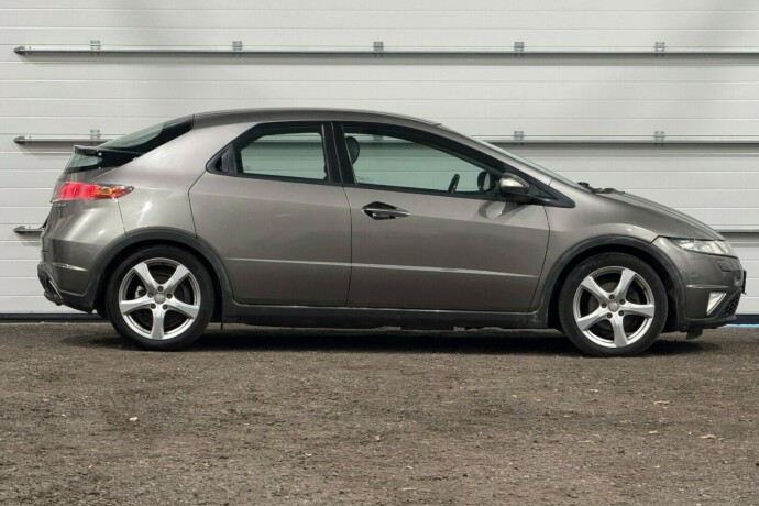 honda-civic-bensin-2007-big-1