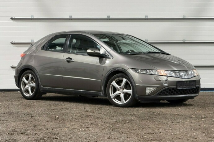 honda-civic-bensin-2007-big-0
