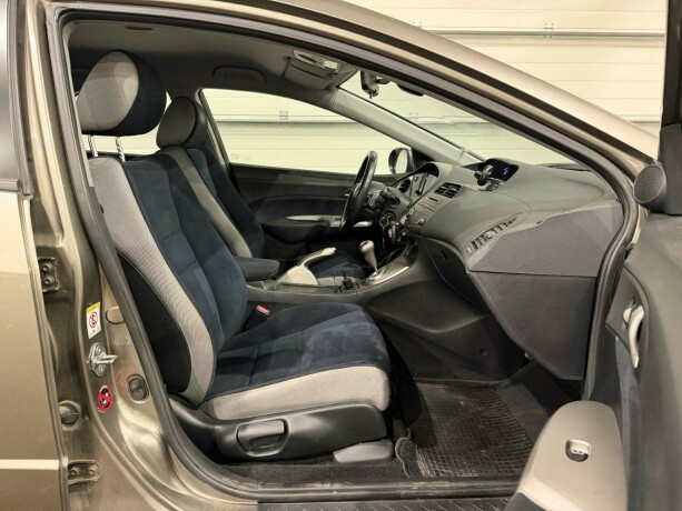 honda-civic-bensin-2007-big-8