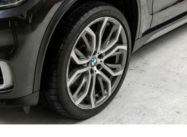 bmw-x5-elektrisitetbensin-2017-big-2