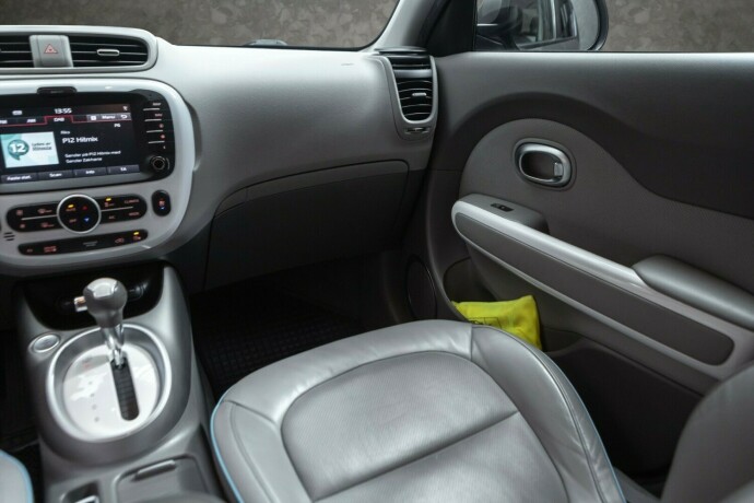kia-soul-elektrisitet-2018-big-24