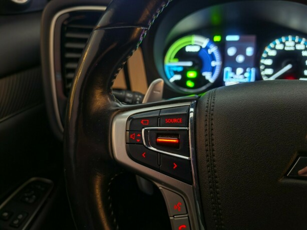 mitsubishi-outlander-elektrisitetbensin-2020-big-26