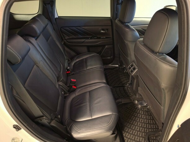 mitsubishi-outlander-elektrisitetbensin-2020-big-20