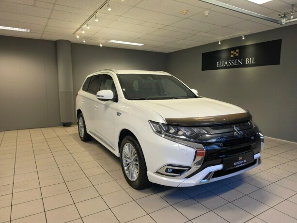 mitsubishi-outlander-elektrisitetbensin-2020-big-9