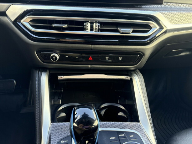 bmw-i4-elektrisitet-2022-big-17