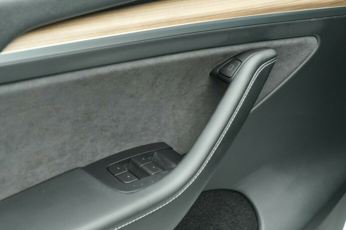 tesla-model-y-elektrisitet-2024-big-22