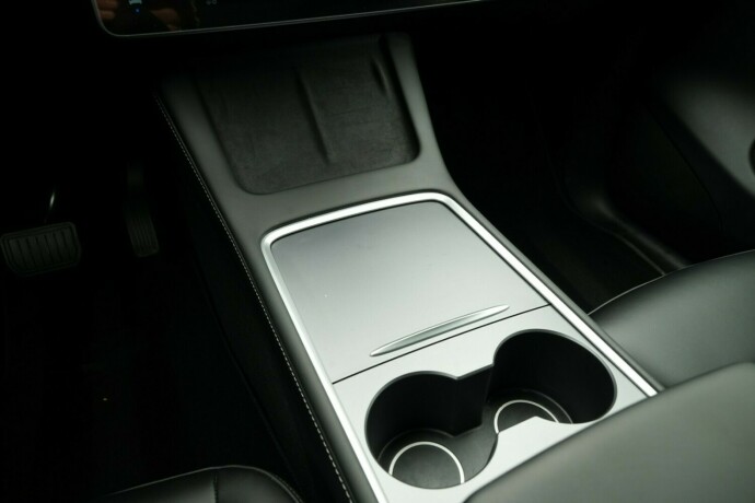 tesla-model-y-elektrisitet-2024-big-46