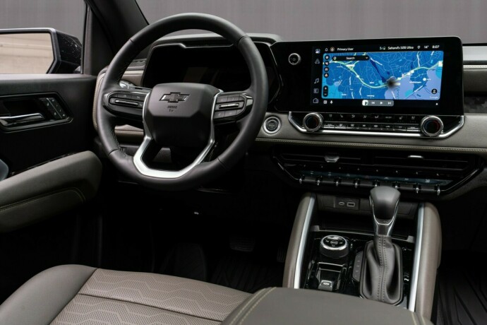 chevrolet-colorado-bensin-2025-big-49