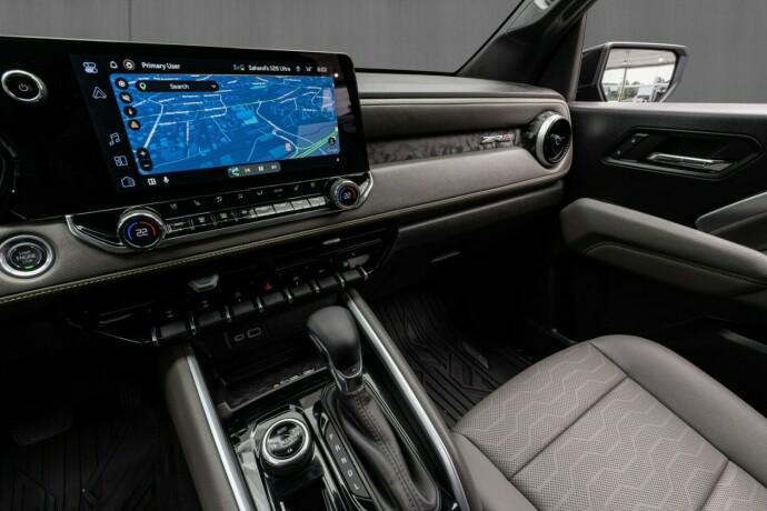 chevrolet-colorado-bensin-2025-big-29