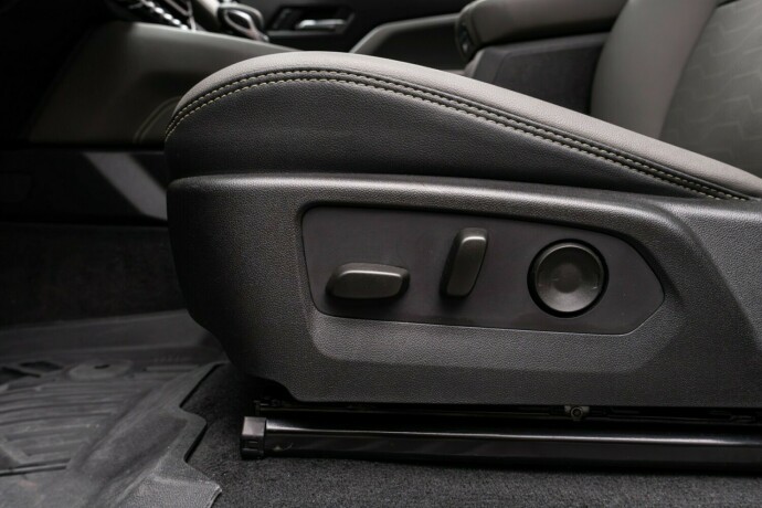 chevrolet-colorado-bensin-2025-big-42