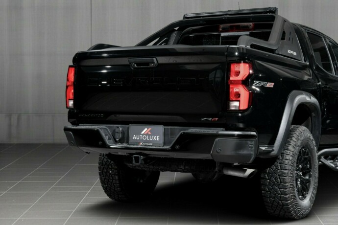 chevrolet-colorado-bensin-2025-big-7