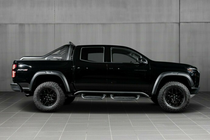 chevrolet-colorado-bensin-2025-big-15