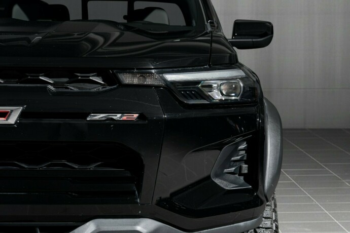 chevrolet-colorado-bensin-2025-big-4