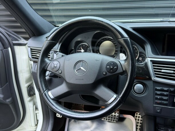 mercedes-benz-e63-bensin-2010-big-10