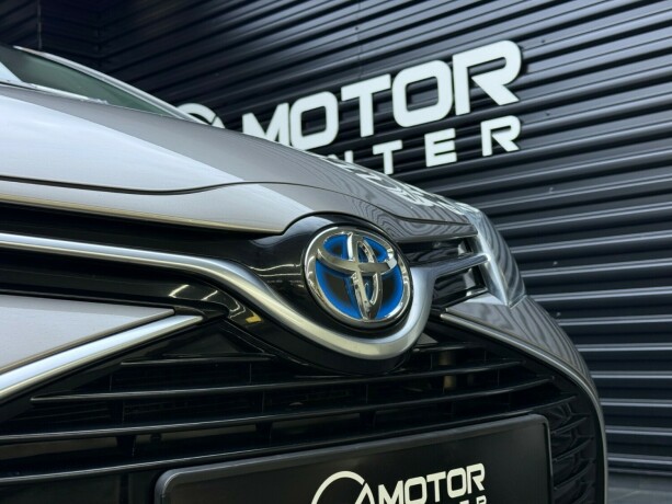 toyota-yaris-elektrisitetbensin-2015-big-4