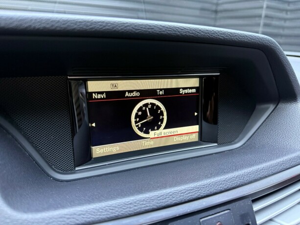 mercedes-benz-e220-diesel-2012-big-16