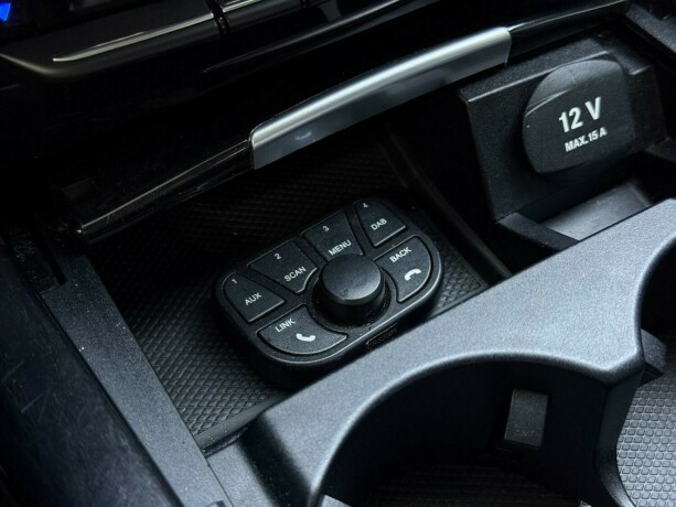 mercedes-benz-e220-diesel-2012-big-26
