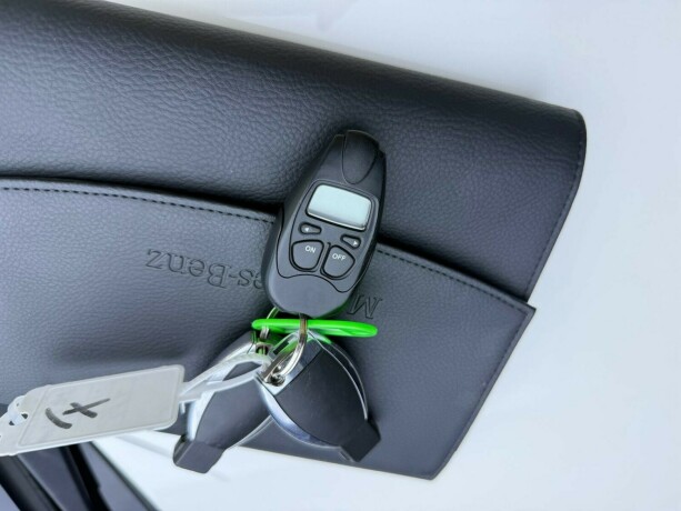 mercedes-benz-e220-diesel-2012-big-36