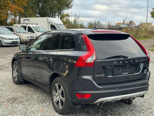 volvo-xc-60-diesel-2012-big-2